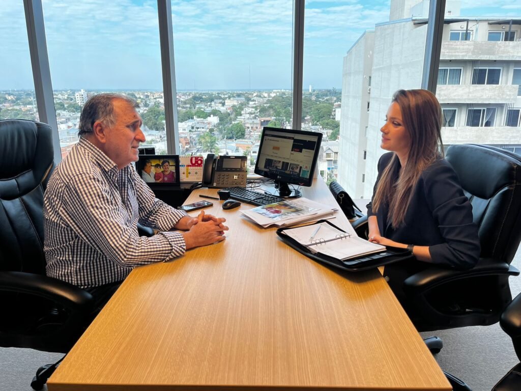 Noelia Bazzi con Héctor López