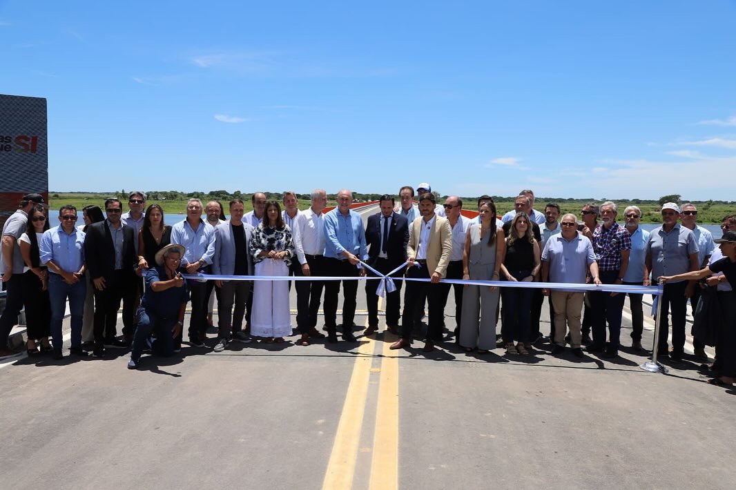 Inauguracion puente Parana Mini