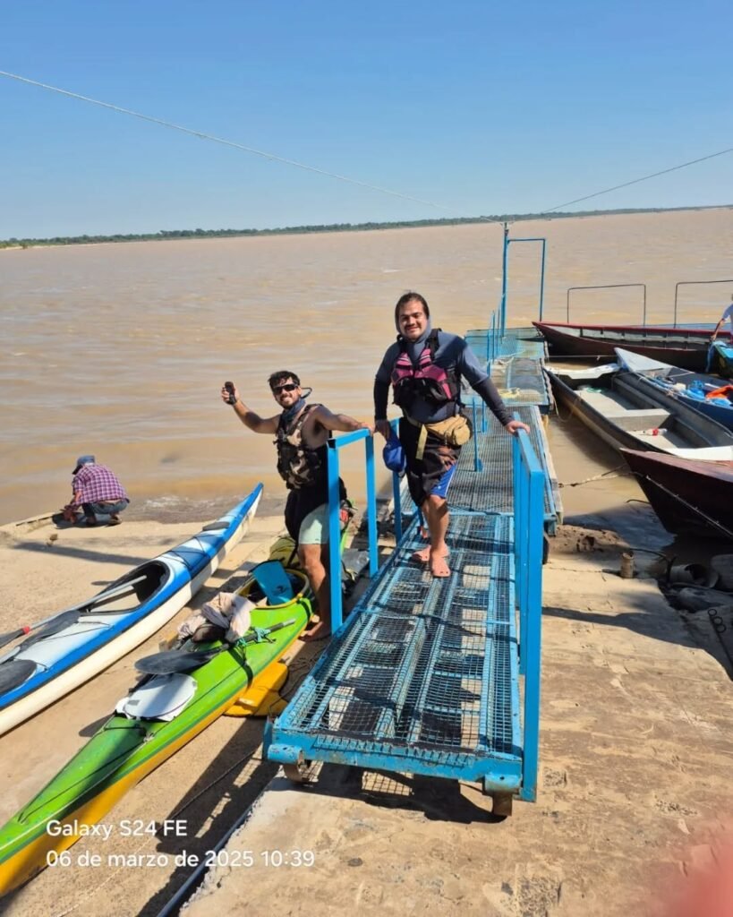 Travesía de "Remar Contracorriente" pasó por Bella Vista