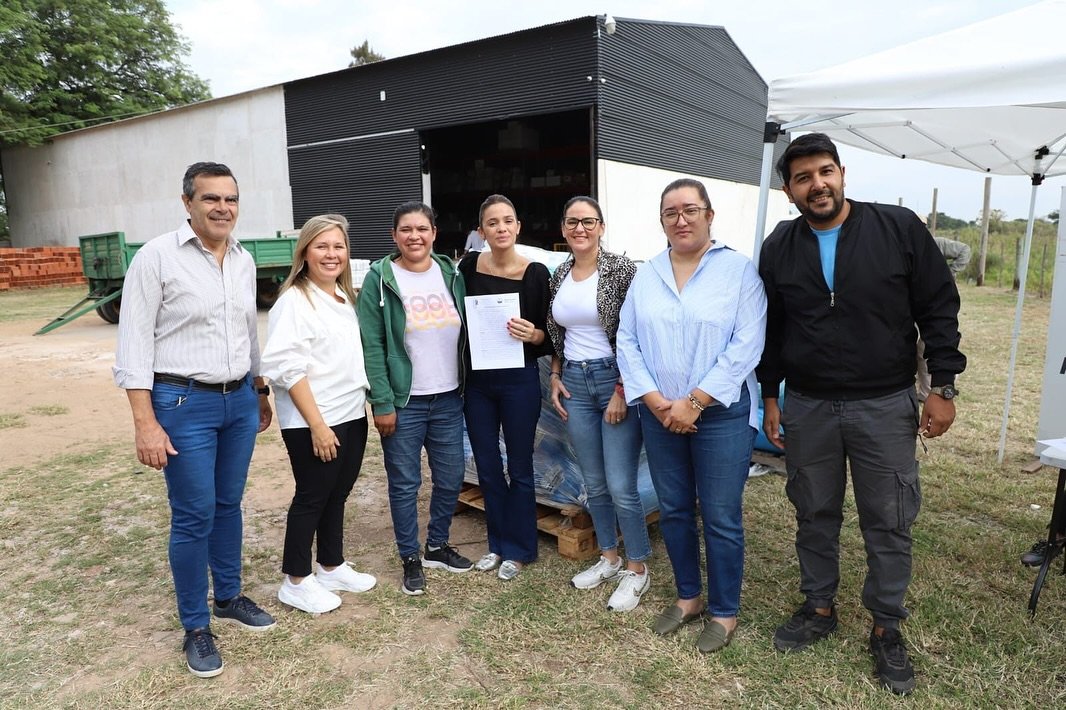 entrega de insumos del programa "Impulso Rural"