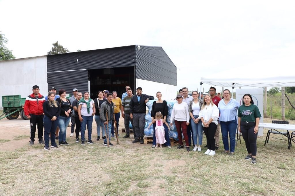 entrega de insumos del programa "Impulso Rural"
