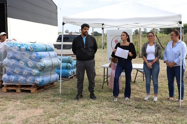 entrega de insumos del programa "Impulso Rural"